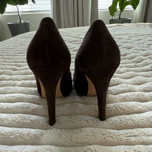 Guiseppe Zanotti brown round toe pumps